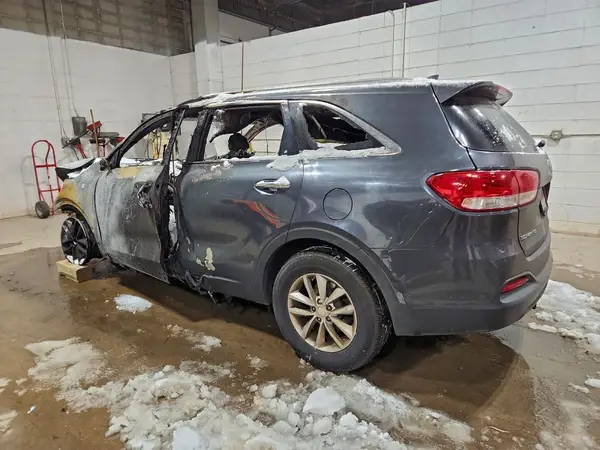 5XYPGDA57HG306971 2017 KIA SORENTO - Image 2