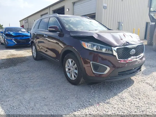 5XYPGDA57HG317209 2017 KIA SORENTO - Image 1