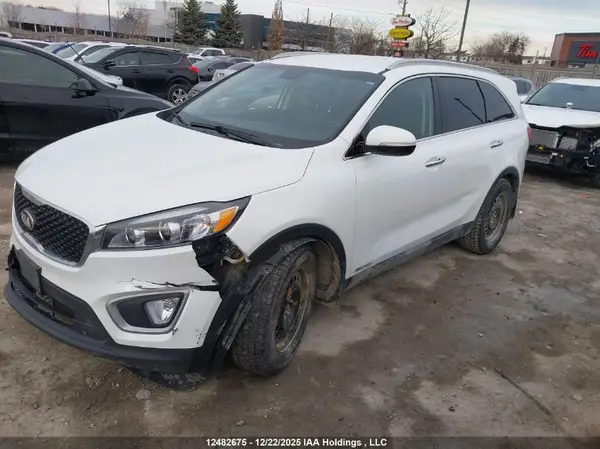 5XYPGDA57JG343864 2018 KIA SORENTO - Image 2