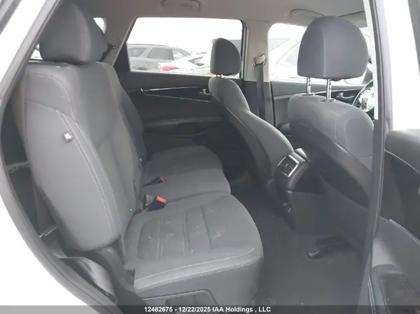 5XYPGDA57JG343864 2018 KIA SORENTO - Image 8