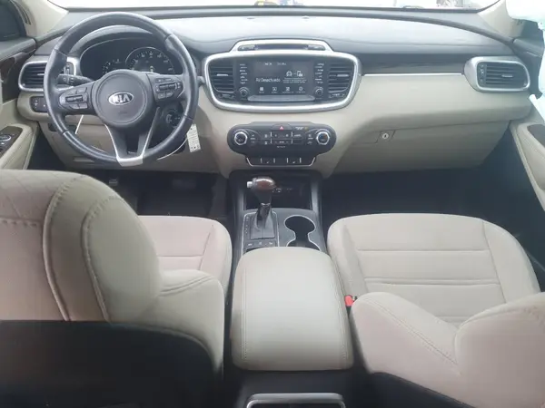 5XYPGDA57JG368506 2018 KIA SORENTO - Image 8
