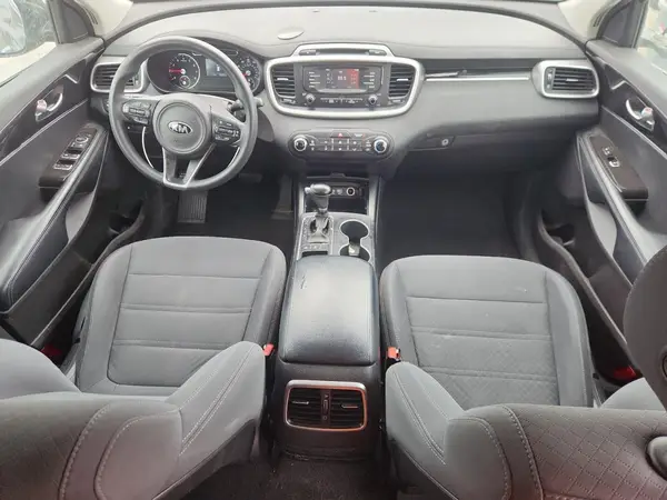 5XYPGDA57JG369557 2018 KIA SORENTO - Image 8