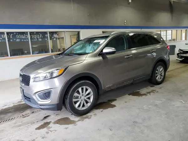 5XYPGDA57JG372930 2018 KIA SORENTO - Image 1