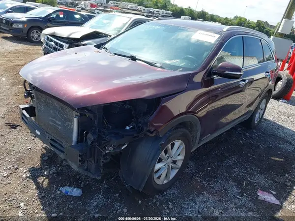 5XYPGDA57JG407773 2018 KIA SORENTO - Image 2