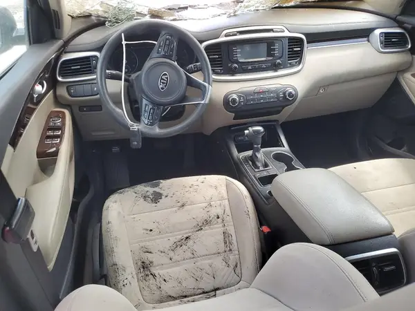 5XYPGDA57JG416635 2018 KIA SORENTO - Image 8