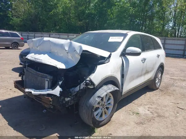5XYPGDA57KG440712 2019 KIA SORENTO - Image 2