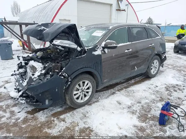 5XYPGDA57KG446543 2019 KIA SORENTO - Image 2