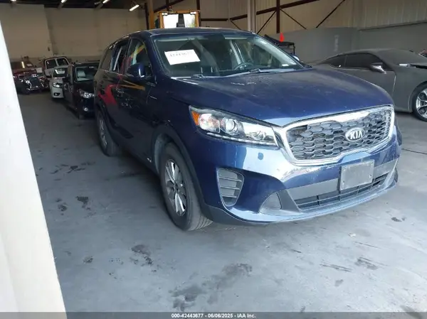 5XYPGDA57KG459048 2019 KIA SORENTO - Image 1