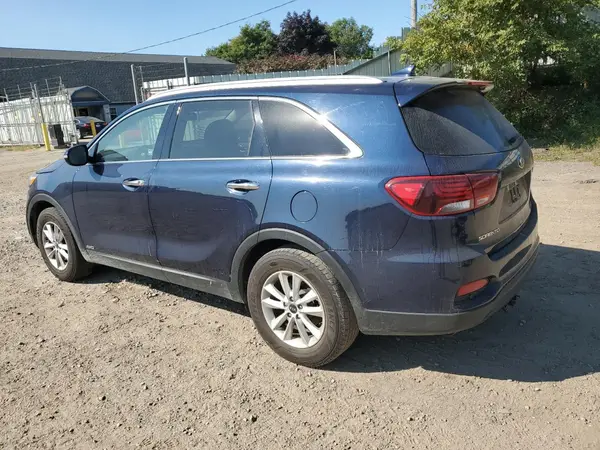 5XYPGDA57KG469014 2019 KIA SORENTO - Image 2