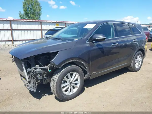 5XYPGDA57KG474939 2019 KIA SORENTO - Image 2