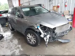 5XYPGDA57KG480997 2019 KIA SORENTO