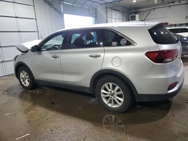 5XYPGDA57KG483401 2019 KIA SORENTO - Image 2