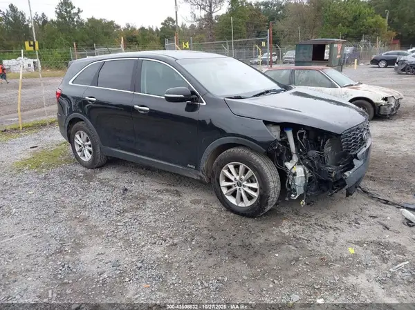 5XYPGDA57KG485150 2019 KIA SORENTO - Image 1