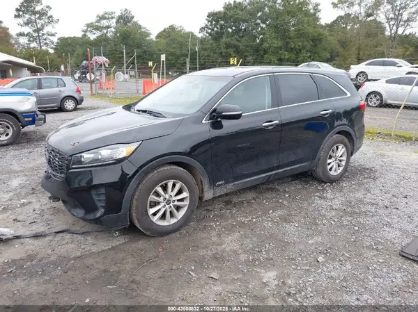 5XYPGDA57KG485150 2019 KIA SORENTO - Image 2
