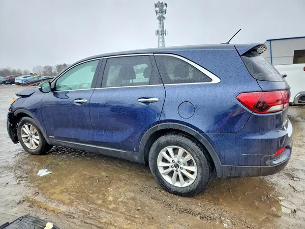 5XYPGDA57KG486587 2019 KIA SORENTO - Image 2
