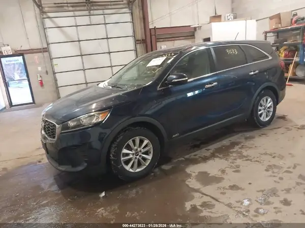 5XYPGDA57KG487187 2019 KIA SORENTO - Image 2