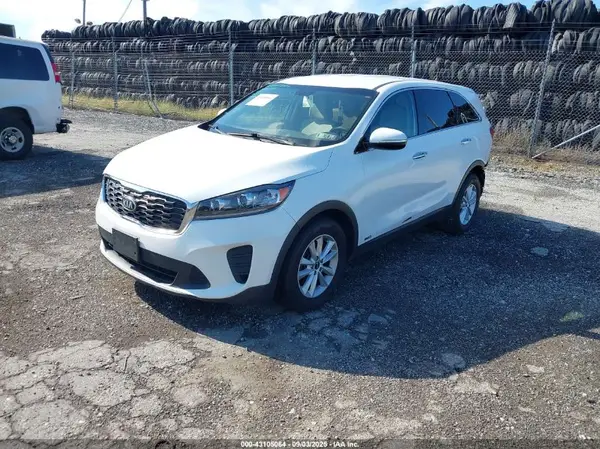 5XYPGDA57KG487612 2019 KIA SORENTO - Image 2