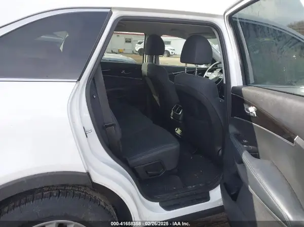 5XYPGDA57KG489151 2019 KIA SORENTO - Image 8