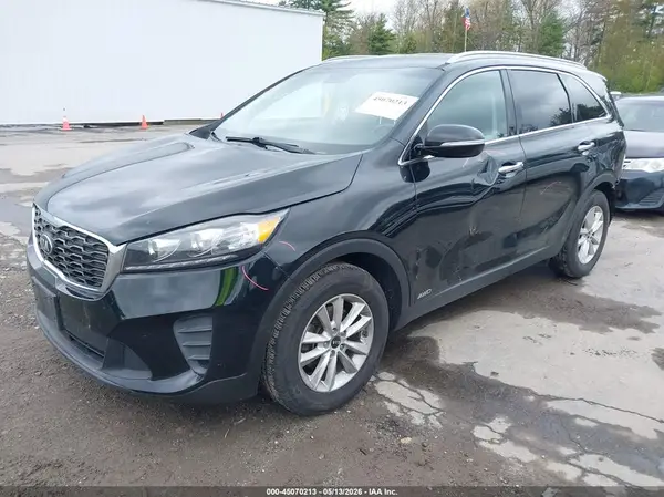 5XYPGDA57KG538882 2019 KIA SORENTO - Image 2