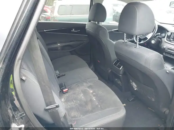 5XYPGDA57KG538882 2019 KIA SORENTO - Image 8