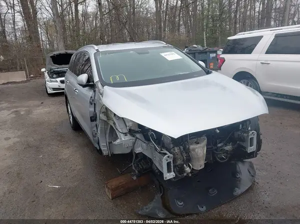 5XYPGDA57KG541703 2019 KIA SORENTO - Image 1