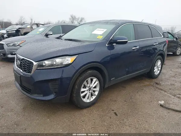 5XYPGDA57KG546271 2019 KIA SORENTO - Image 2