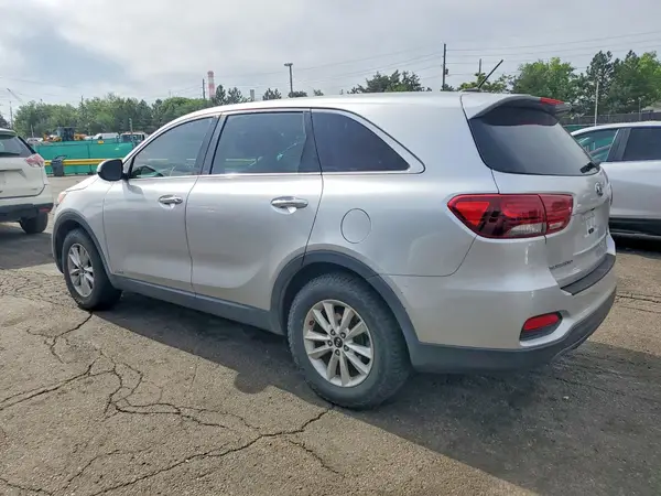 5XYPGDA57KG563734 2019 KIA SORENTO - Image 2