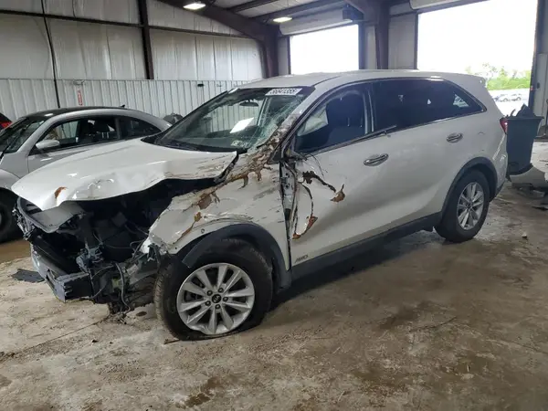 5XYPGDA57KG569436 2019 KIA SORENTO - Image 1