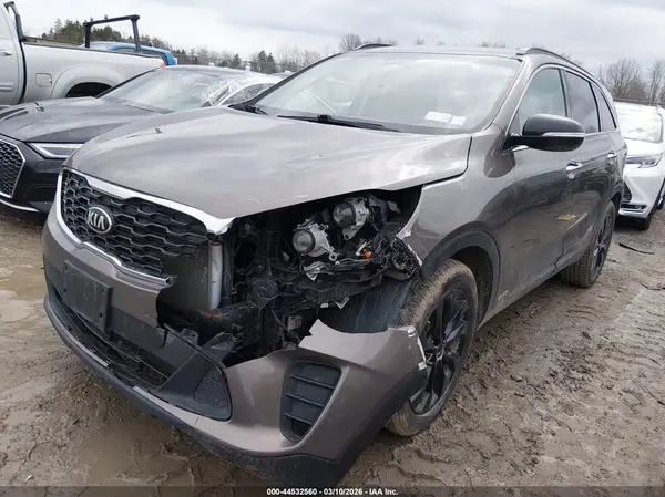 5XYPGDA57KG589752 2019 KIA SORENTO - Image 2