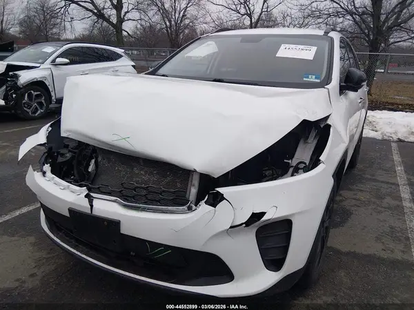 5XYPGDA57KG591081 2019 KIA SORENTO - Image 2