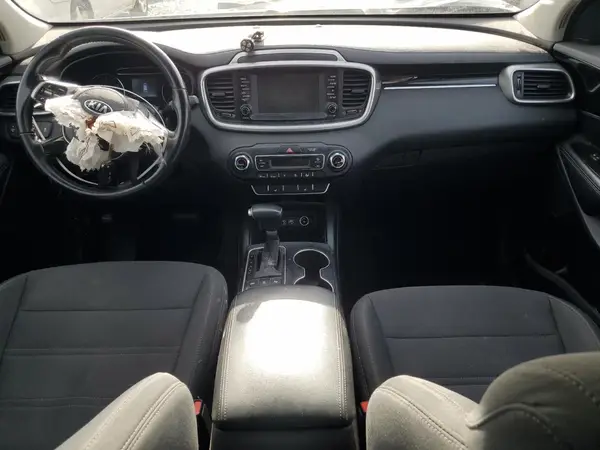 5XYPGDA57KG597219 2019 KIA SORENTO - Image 8