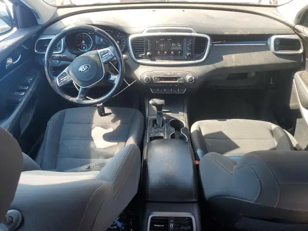 5XYPGDA57KG597611 2019 KIA SORENTO - Image 8