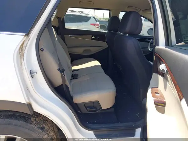 5XYPGDA58GG003180 2016 KIA SORENTO - Image 8