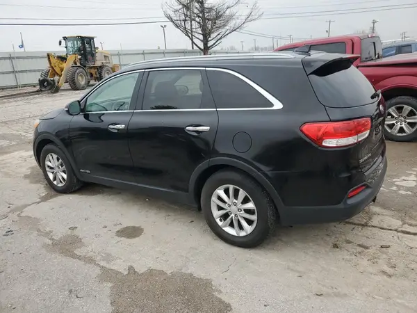 5XYPGDA58GG024921 2016 KIA SORENTO - Image 2