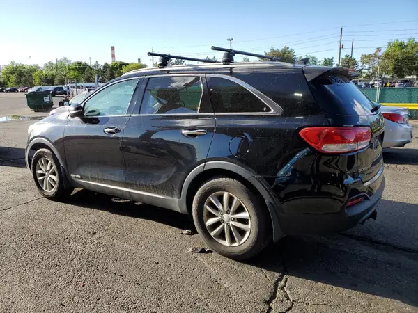5XYPGDA58GG028225 2016 KIA SORENTO - Image 2