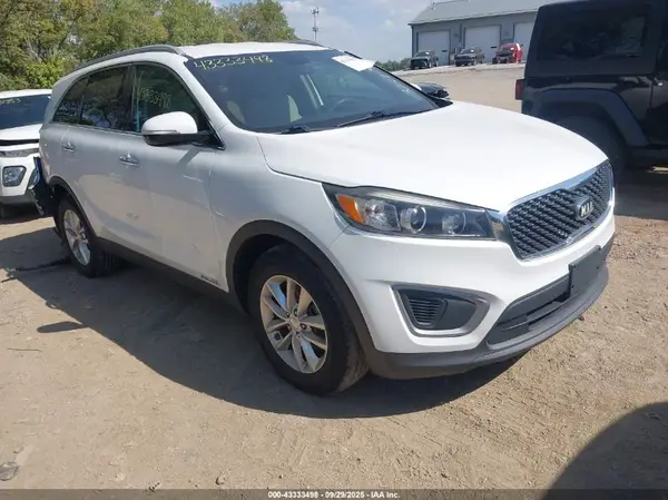 5XYPGDA58GG063251 2016 KIA SORENTO - Image 1