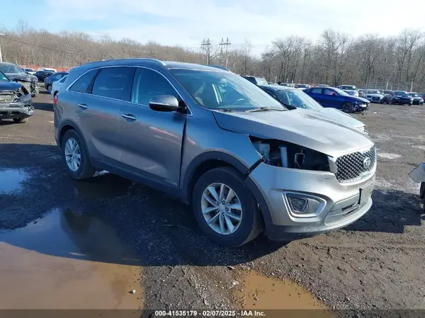 5XYPGDA58GG110326 2016 KIA SORENTO - Image 1