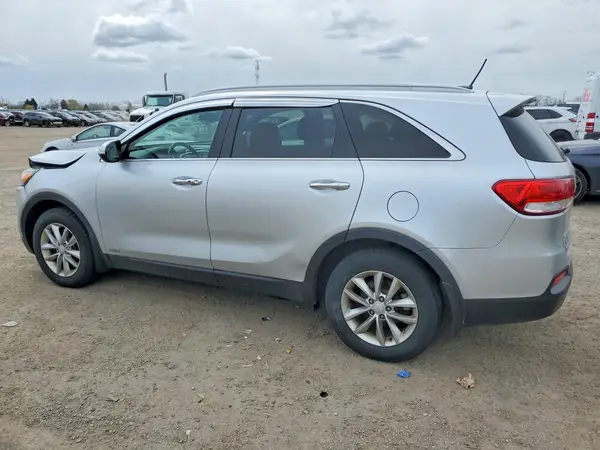 5XYPGDA58GG128356 2016 KIA SORENTO - Image 2