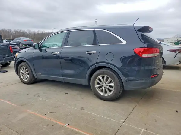 5XYPGDA58GG131225 2016 KIA SORENTO - Image 2
