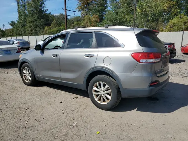 5XYPGDA58GG132116 2016 KIA SORENTO - Image 2
