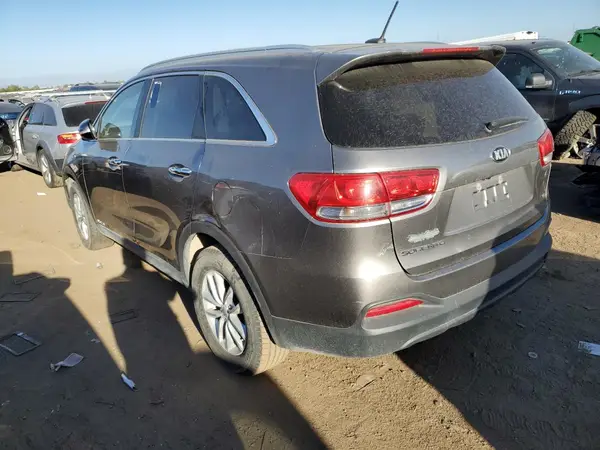 5XYPGDA58GG134092 2016 KIA SORENTO - Image 2