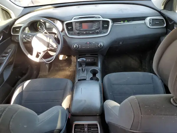5XYPGDA58GG134092 2016 KIA SORENTO - Image 8