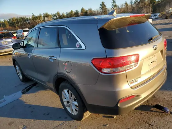 5XYPGDA58GG134917 2016 KIA SORENTO - Image 2