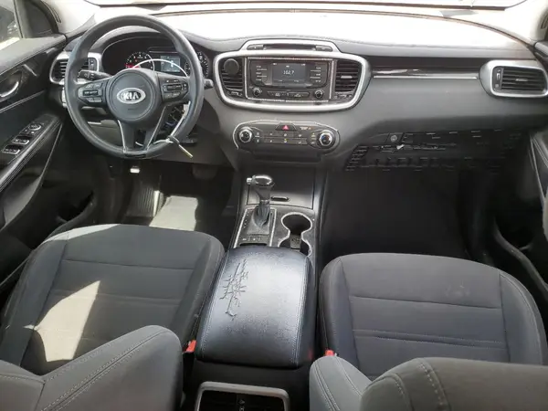 5XYPGDA58GG136859 2016 KIA SORENTO - Image 8