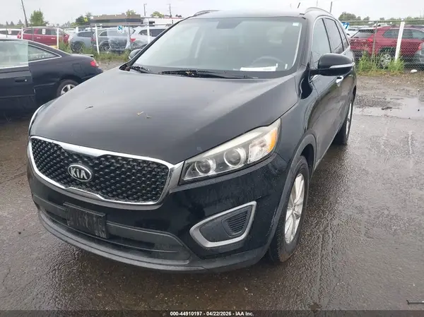 5XYPGDA58GG174169 2016 KIA SORENTO - Image 2