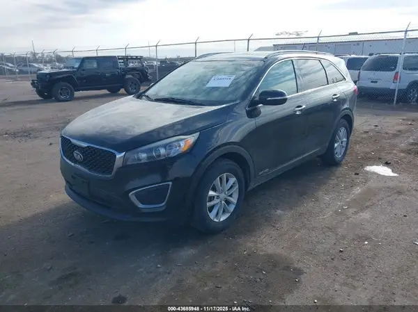5XYPGDA58GG178125 2016 KIA SORENTO - Image 2