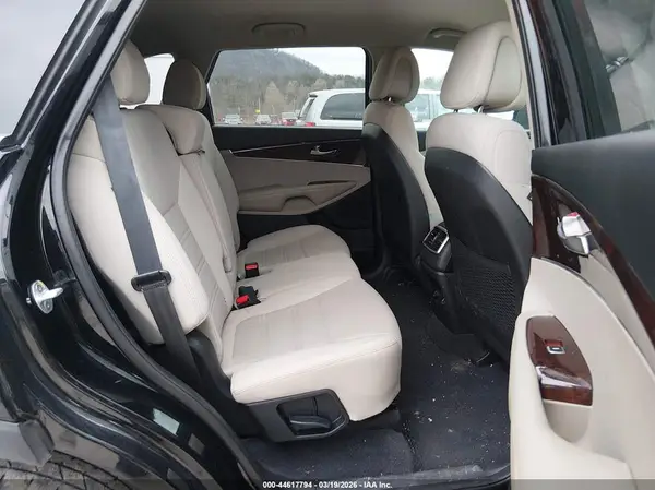 5XYPGDA58HG193810 2017 KIA SORENTO - Image 8
