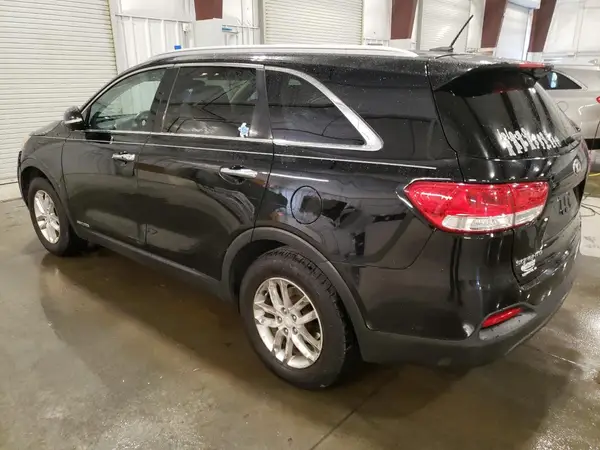 5XYPGDA58HG196318 2017 KIA SORENTO - Image 2