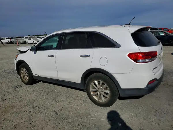 5XYPGDA58HG207740 2017 KIA SORENTO - Image 2