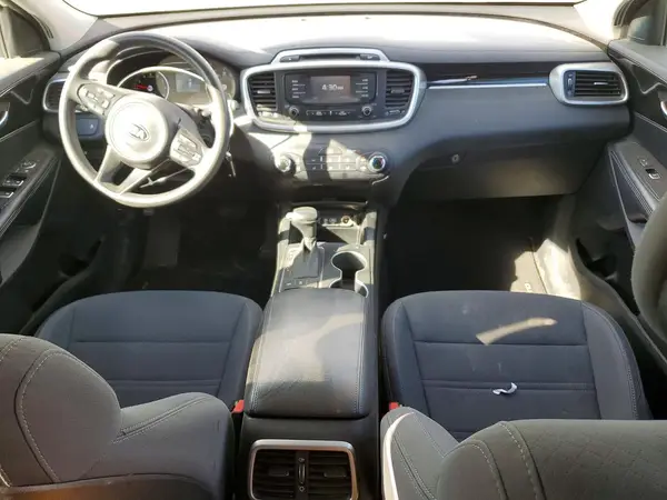 5XYPGDA58HG207740 2017 KIA SORENTO - Image 8